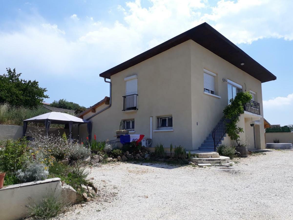 Guest House Domaine Des Grouilleres Saint-Clair-du-Rhone エクステリア 写真