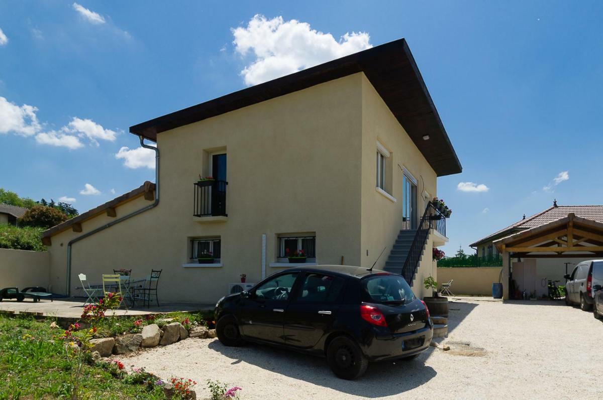 Guest House Domaine Des Grouilleres Saint-Clair-du-Rhone エクステリア 写真